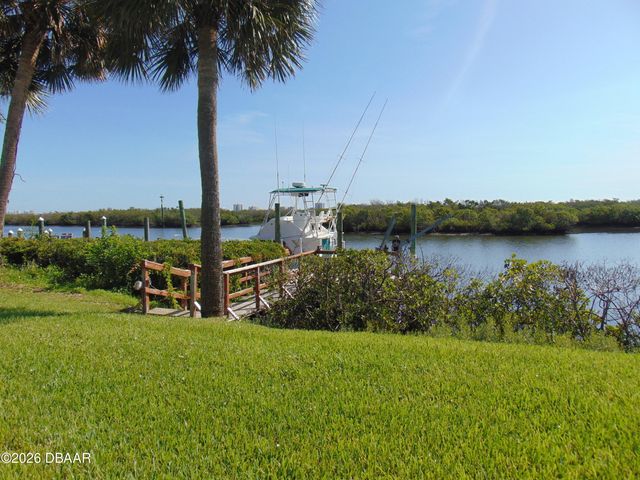 1210 Harbour Point Drive, Port Orange, FL 32127