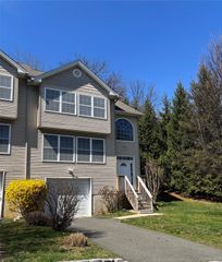 16 W Railroad Avenue, Garnerville, NY 10923