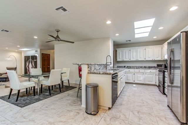 8082 E VIA DEL DESIERTO --, Scottsdale, AZ 85258