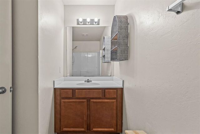 1853 Schooner Road, El Reno, OK 73036