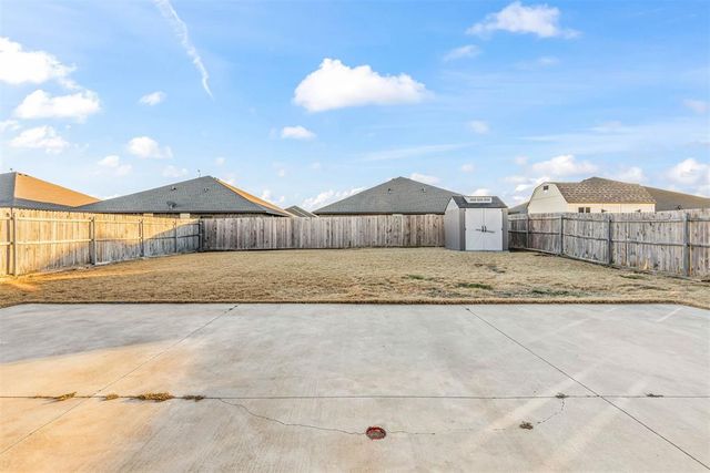 1853 Schooner Road, El Reno, OK 73036