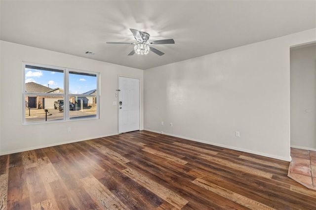 1853 Schooner Road, El Reno, OK 73036