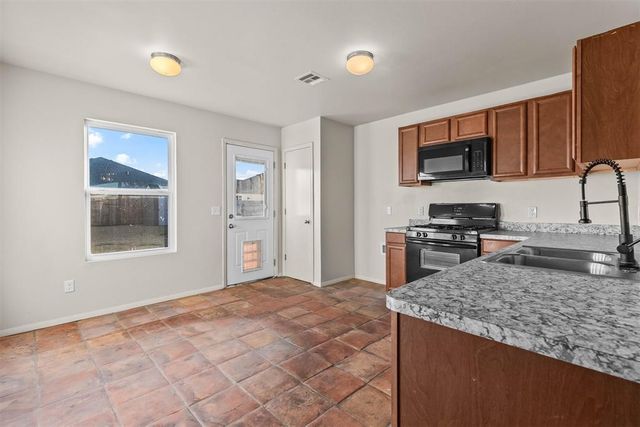 1853 Schooner Road, El Reno, OK 73036