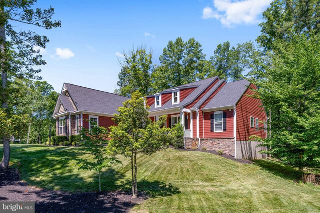 8007 ASHFORD DR, Fredericksburg, VA 22407
