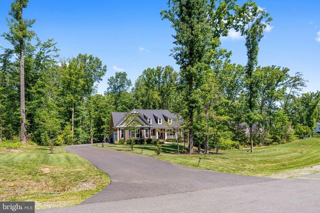 8007 ASHFORD DR, Fredericksburg, VA 22407