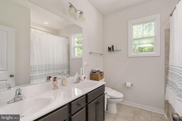8007 ASHFORD DR, Fredericksburg, VA 22407