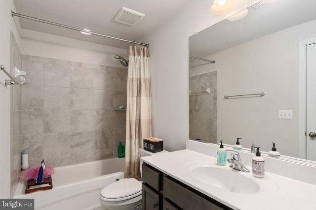 8007 ASHFORD DR, Fredericksburg, VA 22407
