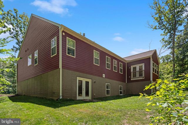 8007 ASHFORD DR, Fredericksburg, VA 22407
