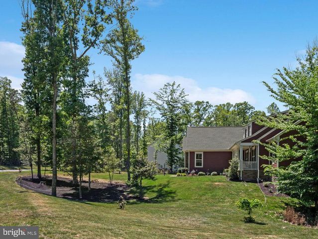 8007 ASHFORD DR, Fredericksburg, VA 22407