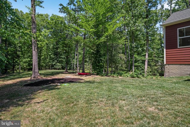 8007 ASHFORD DR, Fredericksburg, VA 22407
