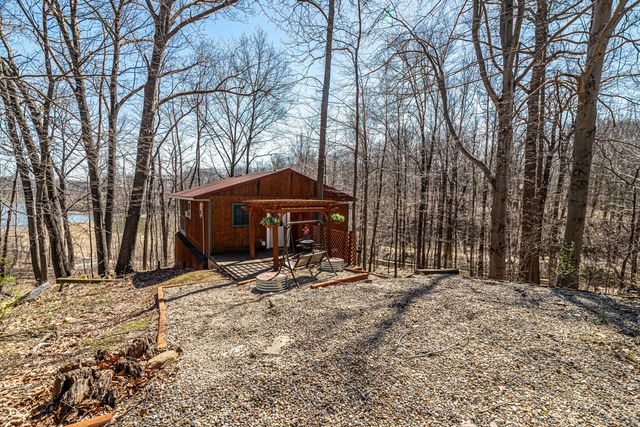 7665 E Butterman, Rockville, IN 47872