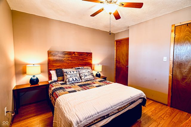 7665 E Butterman, Rockville, IN 47872