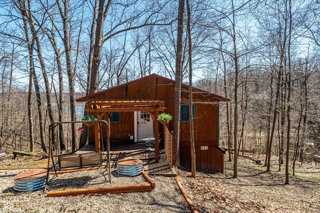 7665 E Butterman, Rockville, IN 47872