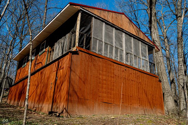 7665 E Butterman, Rockville, IN 47872