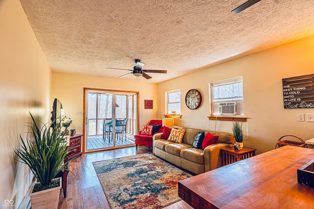 7665 E Butterman, Rockville, IN 47872