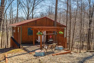 7665 E Butterman, Rockville, IN 47872