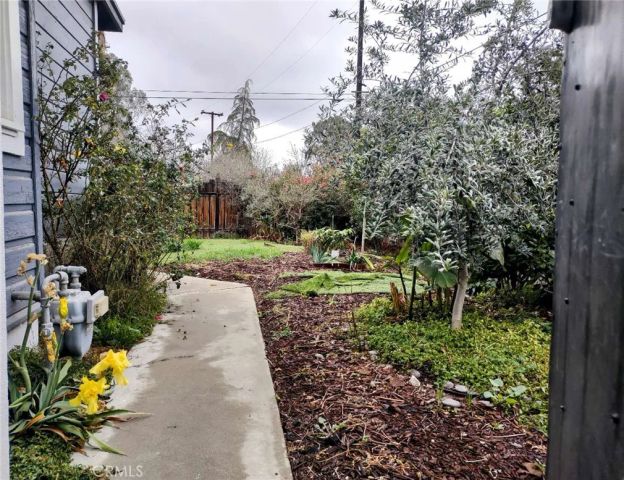 1618 Baker St, Bakersfield, CA 93305