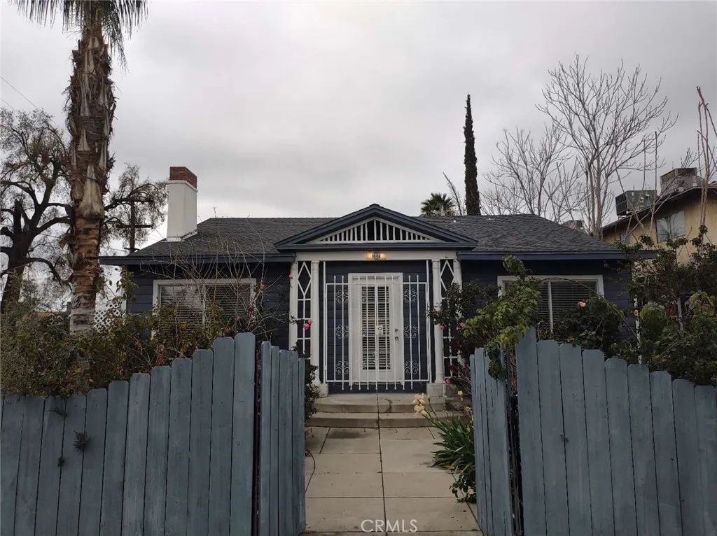 1618 Baker St, Bakersfield, CA 93305