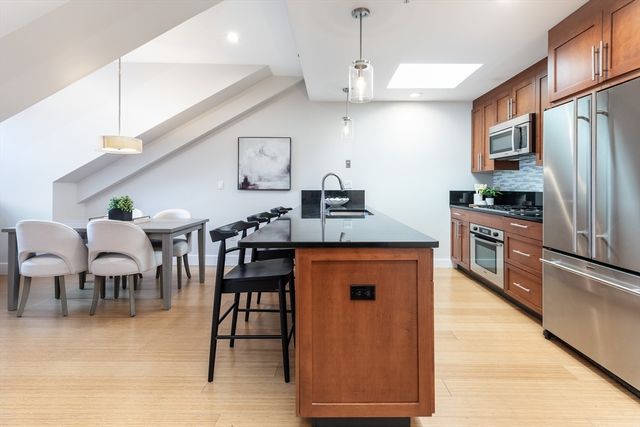 21 Father Francis Gilday St 511, Boston, MA 02118