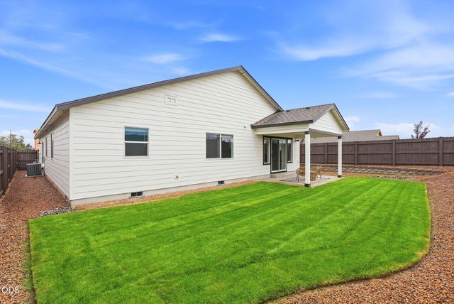 4032 SW Pumice Avenue 82, Redmond, OR 97756