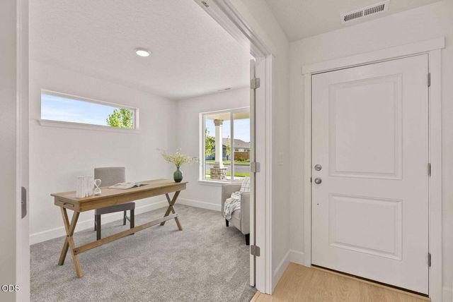 4032 SW Pumice Avenue 82, Redmond, OR 97756