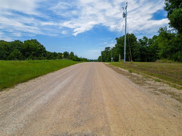 10262 Chism Avenue, Stratford, OK 74872