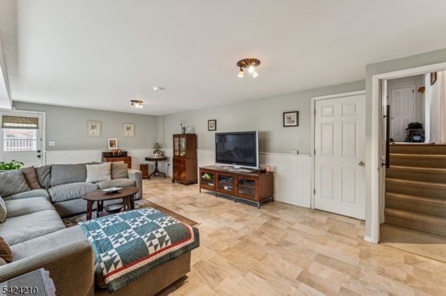 889 Fernwood Ave, Plainfield City, NJ 07062