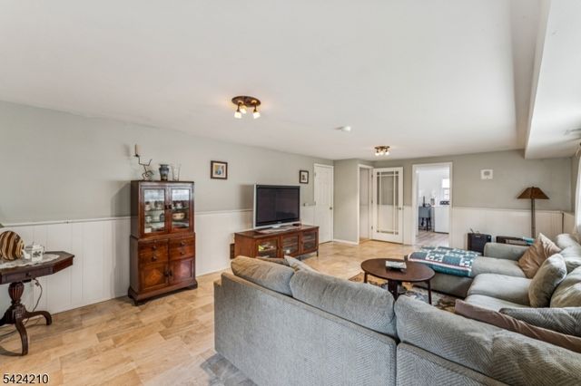 889 Fernwood Ave, Plainfield City, NJ 07062