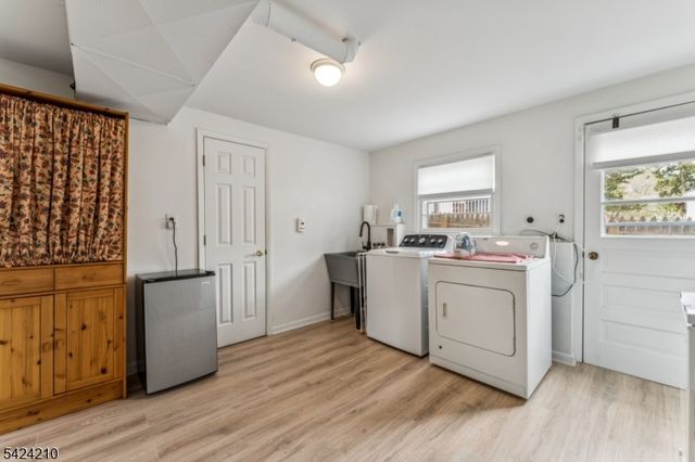 889 Fernwood Ave, Plainfield City, NJ 07062