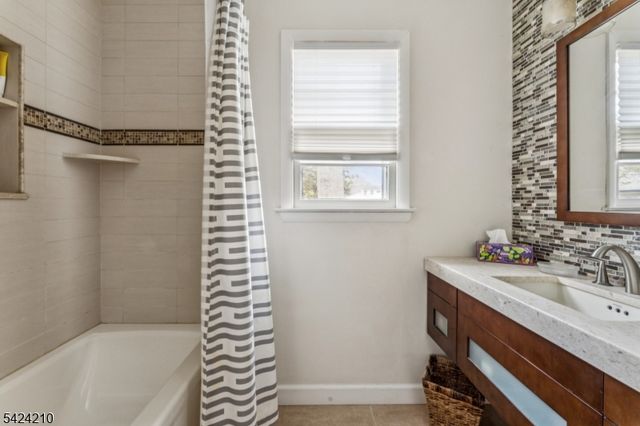 889 Fernwood Ave, Plainfield City, NJ 07062