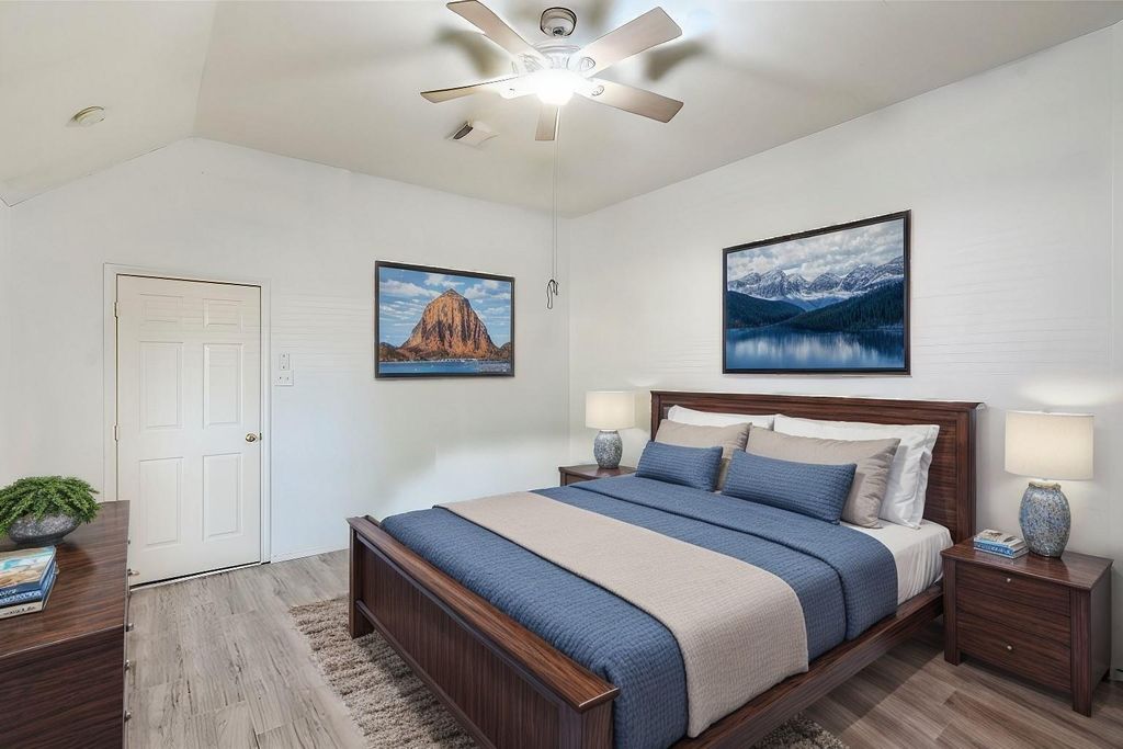 Image 13 of property listing at 19402 Bear Meadow Lane, Katy, TX 77449