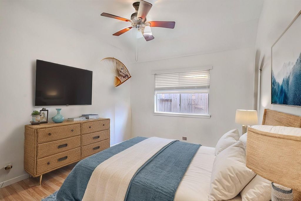 Image 17 of property listing at 19402 Bear Meadow Lane, Katy, TX 77449