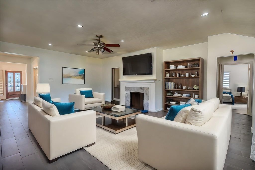 Image 3 of property listing at 19402 Bear Meadow Lane, Katy, TX 77449