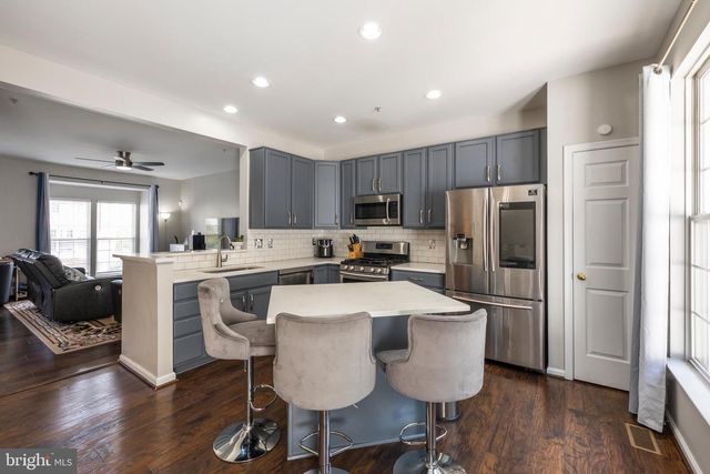 4004 MEADOW TRAIL LN, Hyattsville, MD 20784