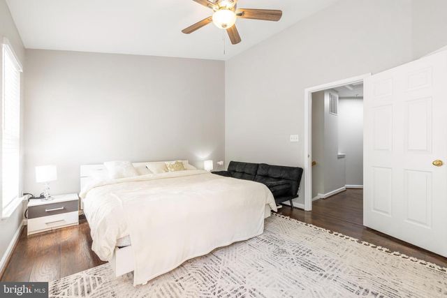 4004 MEADOW TRAIL LN, Hyattsville, MD 20784