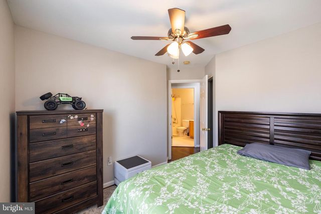 4004 MEADOW TRAIL LN, Hyattsville, MD 20784