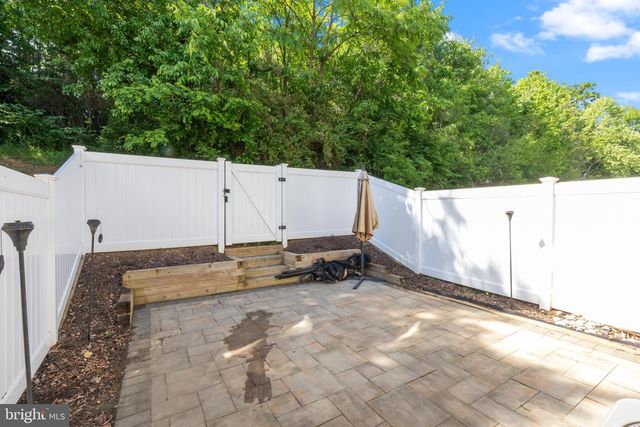 4004 MEADOW TRAIL LN, Hyattsville, MD 20784