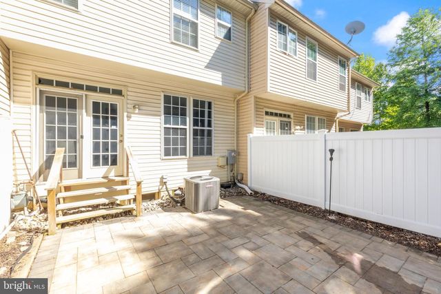 4004 MEADOW TRAIL LN, Hyattsville, MD 20784