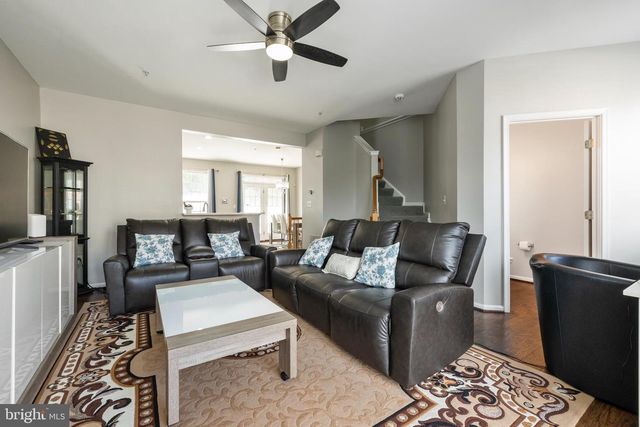 4004 MEADOW TRAIL LN, Hyattsville, MD 20784