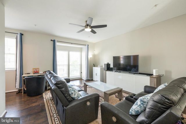 4004 MEADOW TRAIL LN, Hyattsville, MD 20784