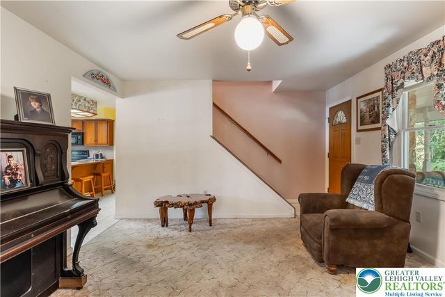 390 Long Lane Road, Lehigh Twp, PA 18088