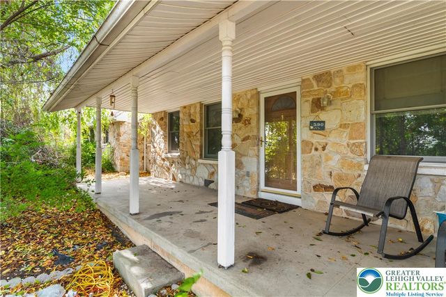 390 Long Lane Road, Lehigh Twp, PA 18088