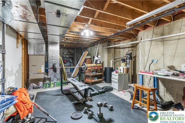 390 Long Lane Road, Lehigh Twp, PA 18088