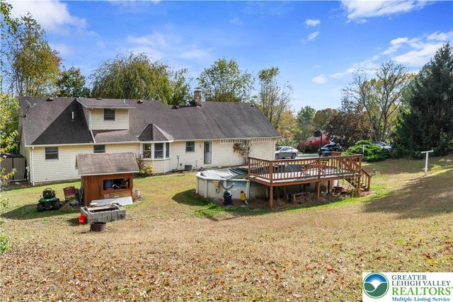 390 Long Lane Road, Lehigh Twp, PA 18088