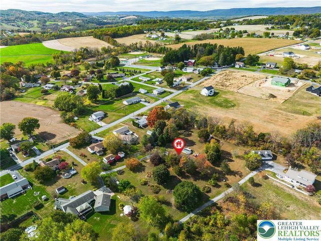 390 Long Lane Road, Lehigh Twp, PA 18088