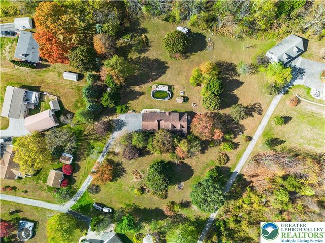 390 Long Lane Road, Lehigh Twp, PA 18088