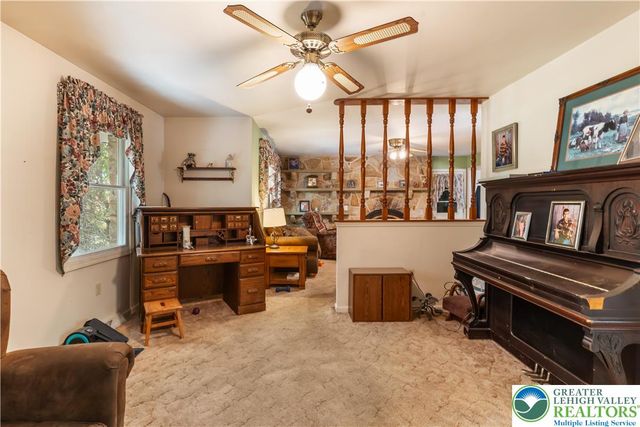 390 Long Lane Road, Lehigh Twp, PA 18088