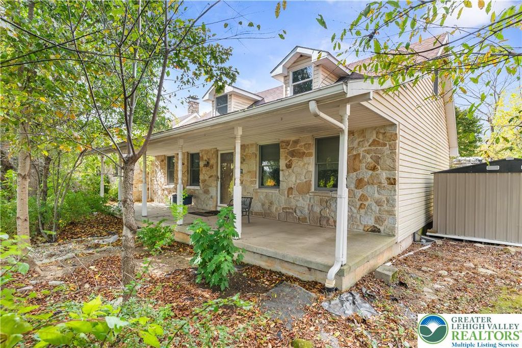 390 Long Lane Road, Lehigh Twp, PA 18088