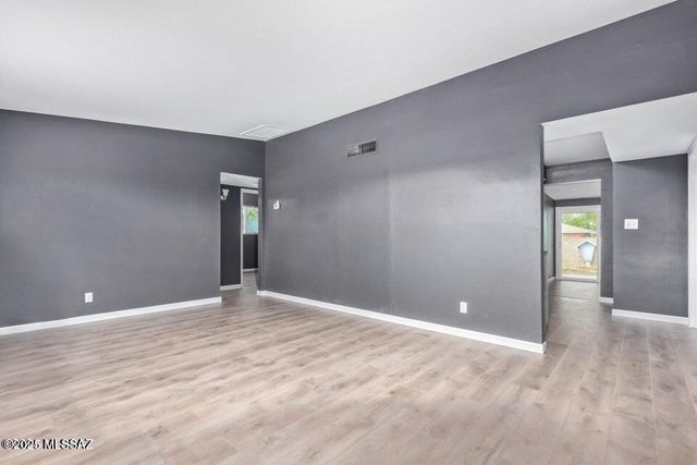 843 E Alturas Street, Tucson, AZ 85719