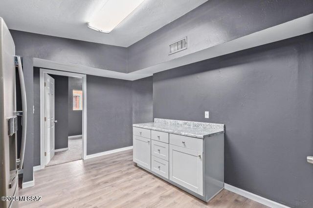 843 E Alturas Street, Tucson, AZ 85719